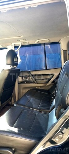 Mitsubishi Pajero 2006, 258,000 km - 3.0 l - Bakı