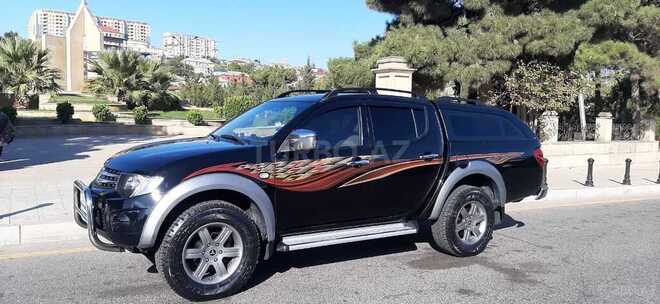 Mitsubishi L200 2013, 209,000 km - 2.5 l - Bakı