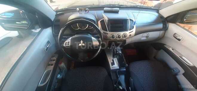 Mitsubishi L200 2013, 209,000 km - 2.5 l - Bakı