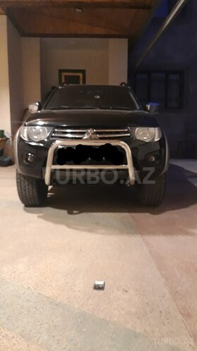 Mitsubishi L200 2013, 209,000 km - 2.5 l - Bakı