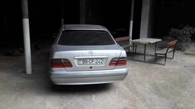 Mercedes E 270 2000, 505,000 km - 2.7 l - Bakı