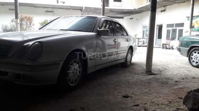 Mercedes E 270 2000, 505,000 km - 2.7 l - Bakı