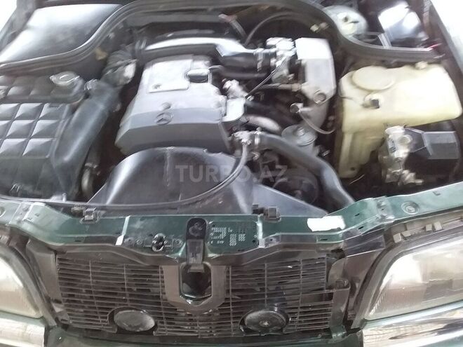 Mercedes C 220 1994, 240,000 km - 2.2 л - Qazax
