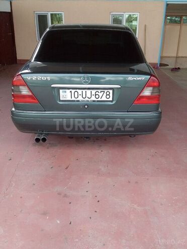Mercedes C 220 1994, 240,000 km - 2.2 л - Qazax