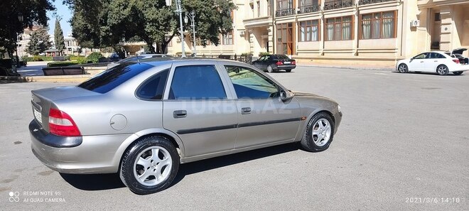 Opel Vectra 1996, 365,000 km - 1.6 l - Bakı