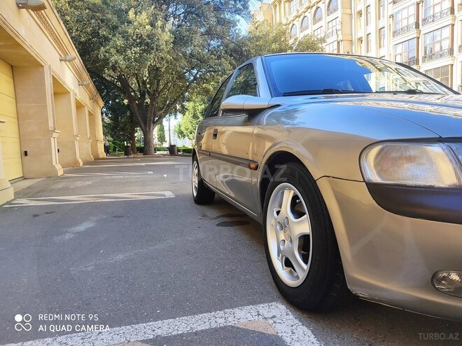 Opel Vectra 1996, 365,000 km - 1.6 l - Bakı