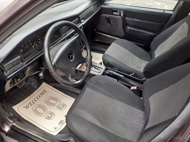 Mercedes 190 1992, 254,258 km - 2.0 l - Bakı