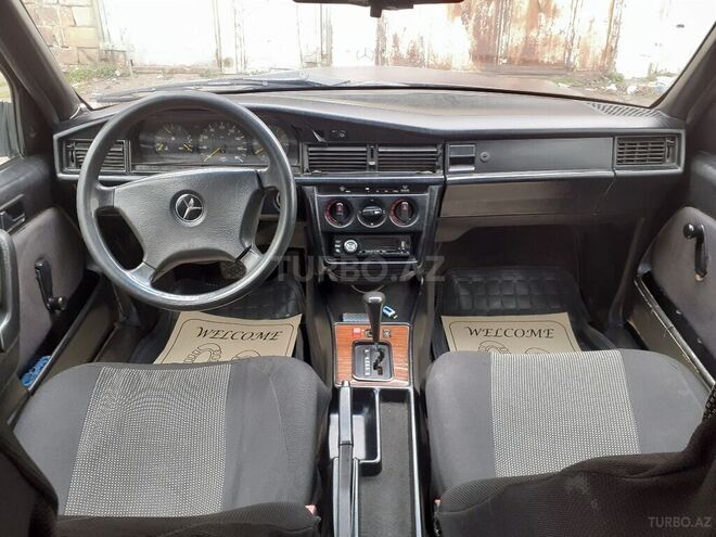 Mercedes 190 1992, 254,258 km - 2.0 l - Bakı
