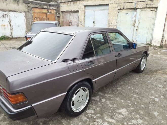 Mercedes 190 1992, 254,258 km - 2.0 l - Bakı