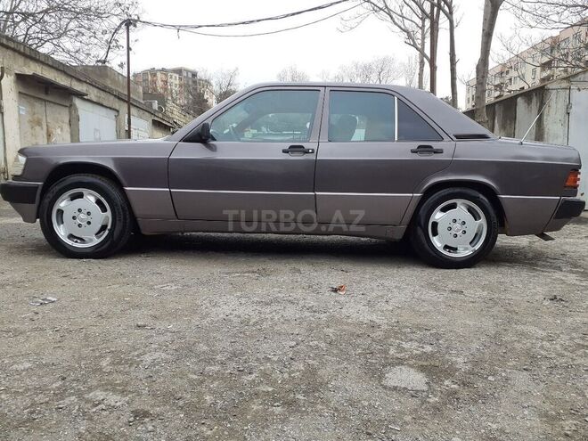 Mercedes 190 1992, 254,258 km - 2.0 l - Bakı