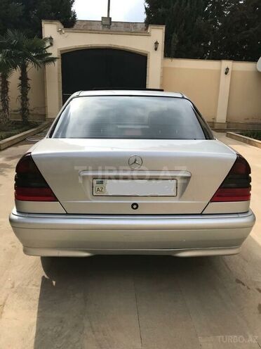 Mercedes C 240 1997, 277,000 km - 2.4 л - Bakı
