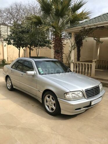 Mercedes C 240 1997, 277,000 km - 2.4 л - Bakı