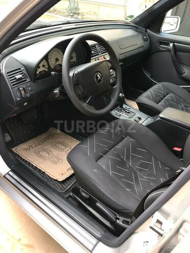 Mercedes C 240 1997, 277,000 km - 2.4 л - Bakı