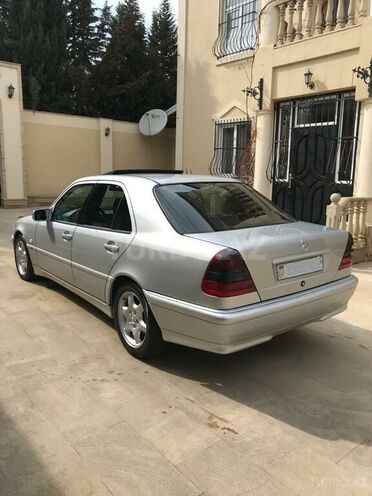 Mercedes C 240 1997, 277,000 km - 2.4 л - Bakı