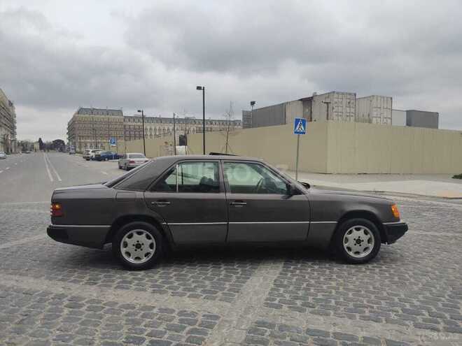 Mercedes E 200 1994, 310,000 km - 2.0 l - Bakı