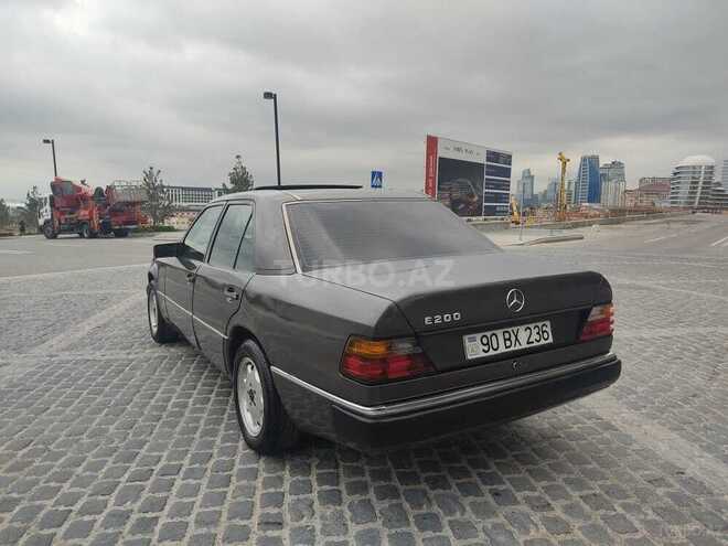 Mercedes E 200 1994, 310,000 km - 2.0 l - Bakı