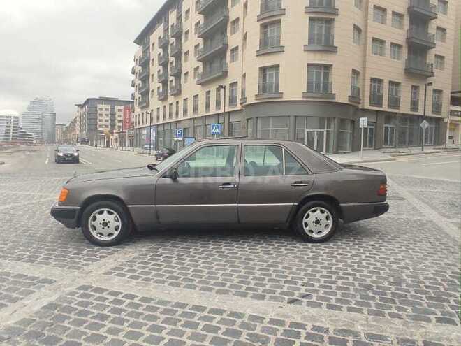 Mercedes E 200 1994, 310,000 km - 2.0 l - Bakı