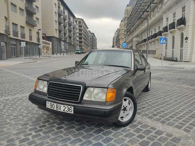 Mercedes E 200 1994, 310,000 km - 2.0 l - Bakı