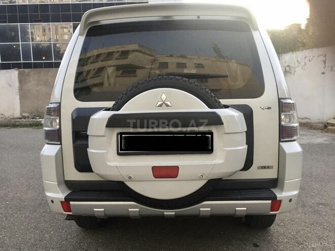Mitsubishi Pajero 2011, 210,000 km - 3.5 l - Bakı