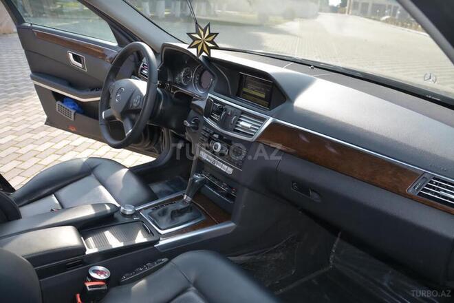 Mercedes E 200 2011, 280,000 km - 2.0 l - Bakı