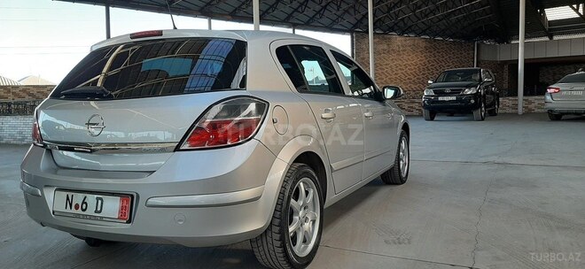 Opel Astra 2008, 211,000 km - 1.4 l - Gəncə