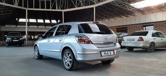 Opel Astra 2008, 211,000 km - 1.4 l - Gəncə