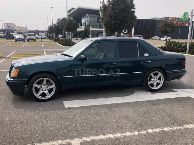 Mercedes E 280 1995, 316,700 km - 2.8 l - Bakı