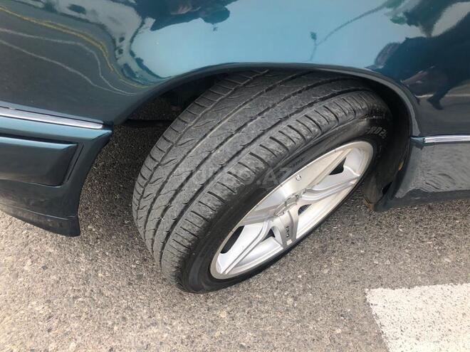 Mercedes E 280 1995, 316,700 km - 2.8 l - Bakı