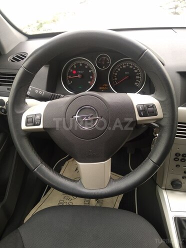 Opel Astra 2008, 130,000 km - 1.4 l - Bakı