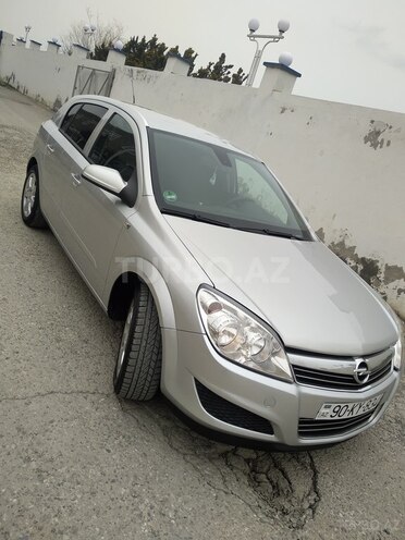 Opel Astra 2008, 130,000 km - 1.4 l - Bakı