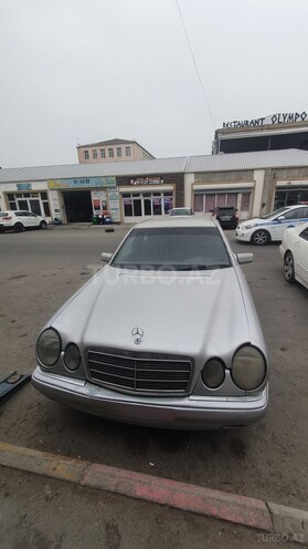 Mercedes E 200 1997, 326,000 km - 2.0 л - Bakı