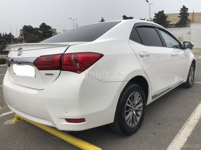 Toyota Corolla 2014, 138,000 km - 1.6 l - Bakı