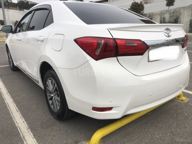 Toyota Corolla 2014, 138,000 km - 1.6 l - Bakı
