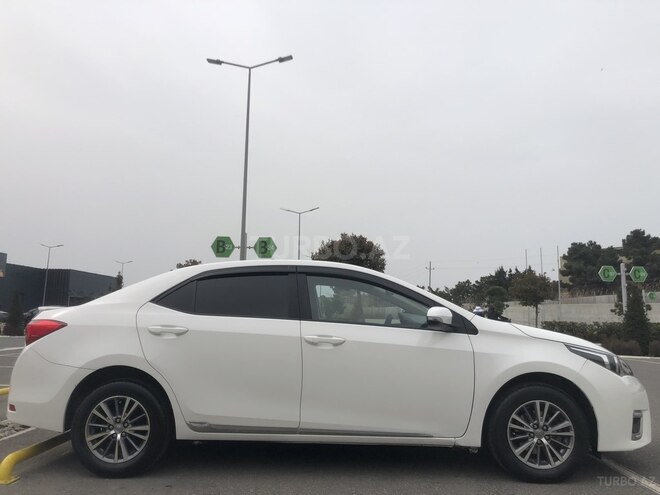Toyota Corolla 2014, 138,000 km - 1.6 l - Bakı