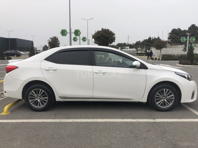 Toyota Corolla 2014, 138,000 km - 1.6 l - Bakı