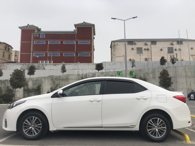 Toyota Corolla 2014, 138,000 km - 1.6 l - Bakı