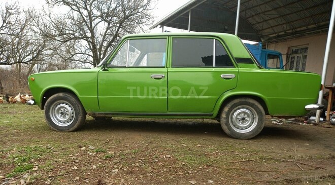 LADA (VAZ) 21011 1984, 79,767 km - 1.5 l - Tovuz