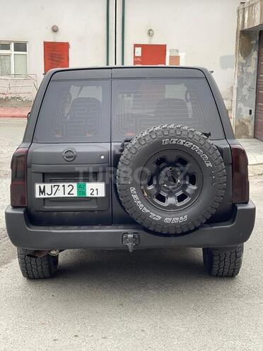 Nissan Patrol 2008, 290,000 km - 3.0 л - Bakı