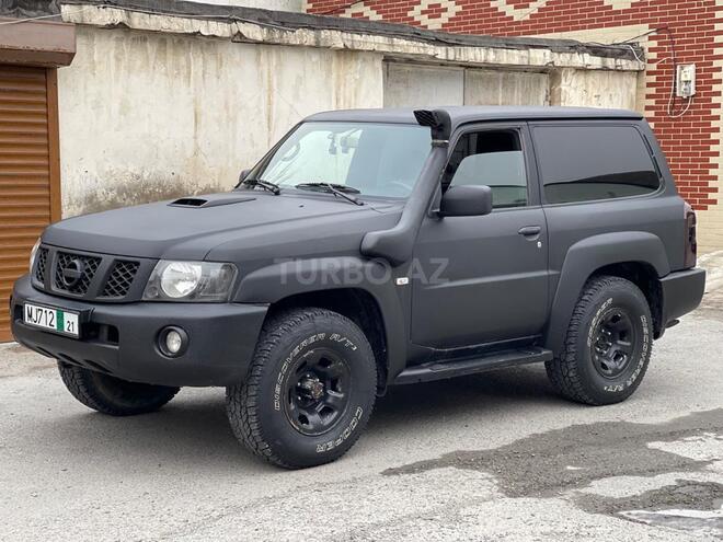 Nissan Patrol 2008, 290,000 km - 3.0 л - Bakı