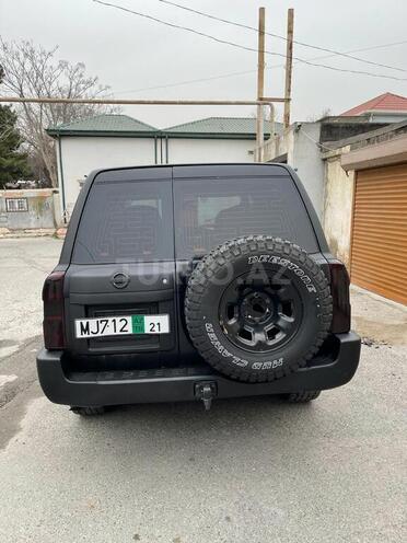 Nissan Patrol 2008, 290,000 km - 3.0 л - Bakı