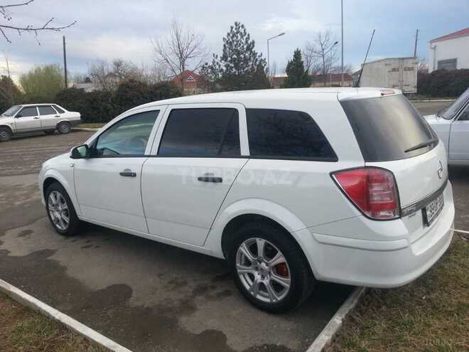 Opel Astra 2009, 225,000 km - 1.4 l - Ağcabədi