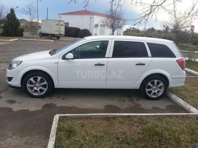 Opel Astra 2009, 225,000 km - 1.4 l - Ağcabədi