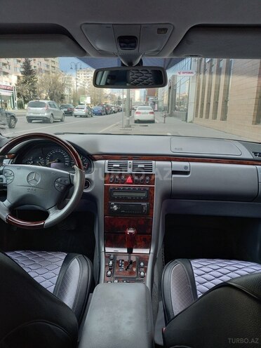 Mercedes E 240 2001, 228,096 km - 2.4 l - Bakı
