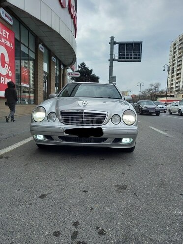 Mercedes E 240 2001, 228,096 km - 2.4 l - Bakı