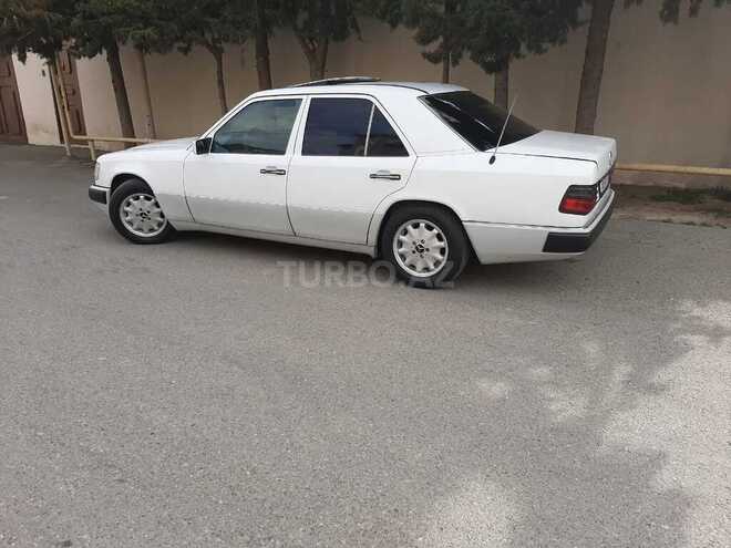 Mercedes E 200 1992, 256,000 km - 2.0 l - Bakı
