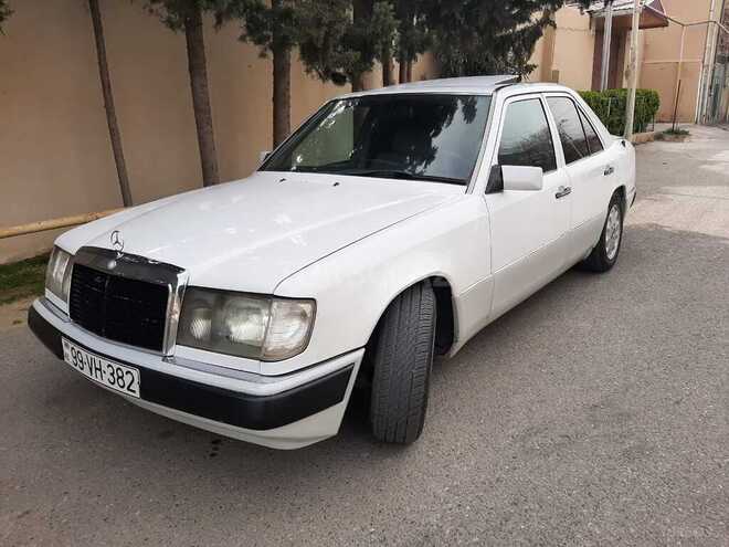 Mercedes E 200 1992, 256,000 km - 2.0 l - Bakı