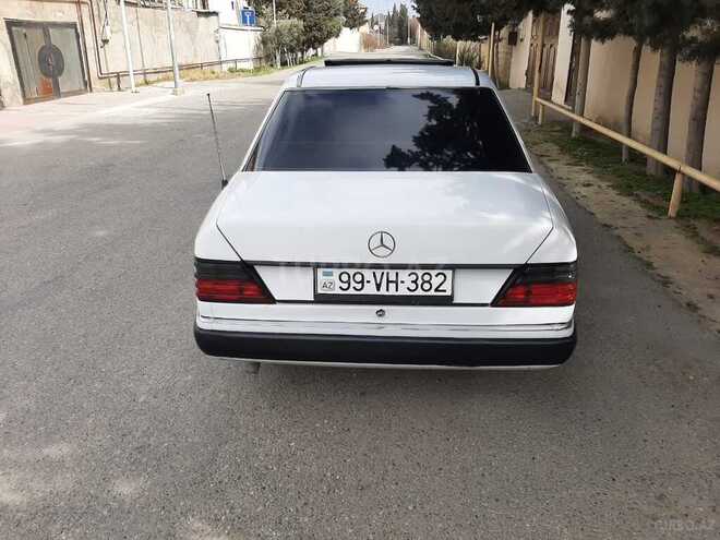 Mercedes E 200 1992, 256,000 km - 2.0 l - Bakı