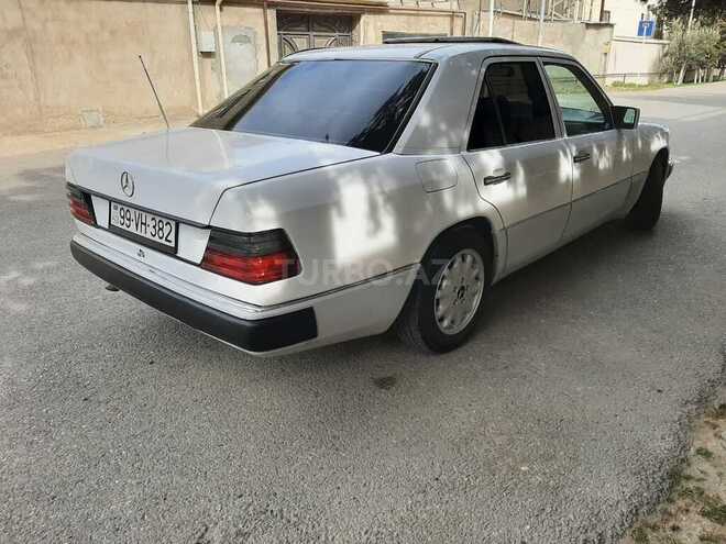 Mercedes E 200 1992, 256,000 km - 2.0 l - Bakı