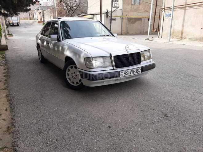 Mercedes E 200 1992, 256,000 km - 2.0 l - Bakı