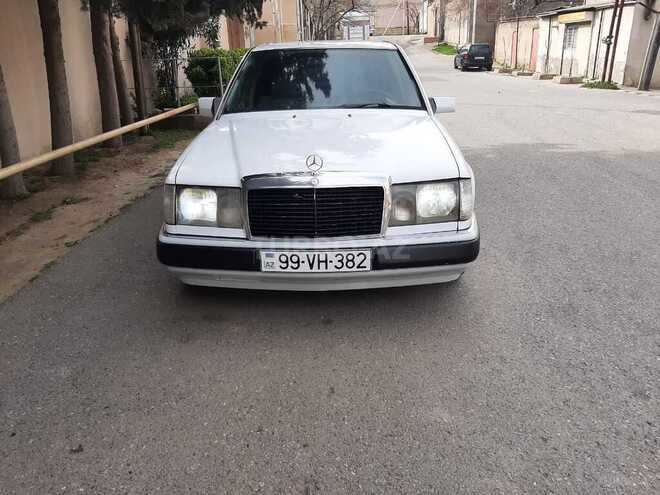 Mercedes E 200 1992, 256,000 km - 2.0 l - Bakı